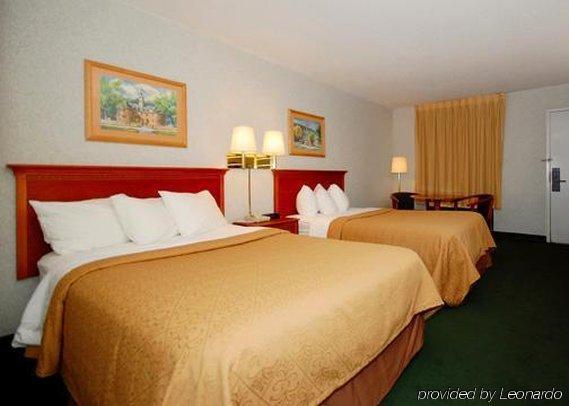 Quality Inn Emporia Eksteriør bilde